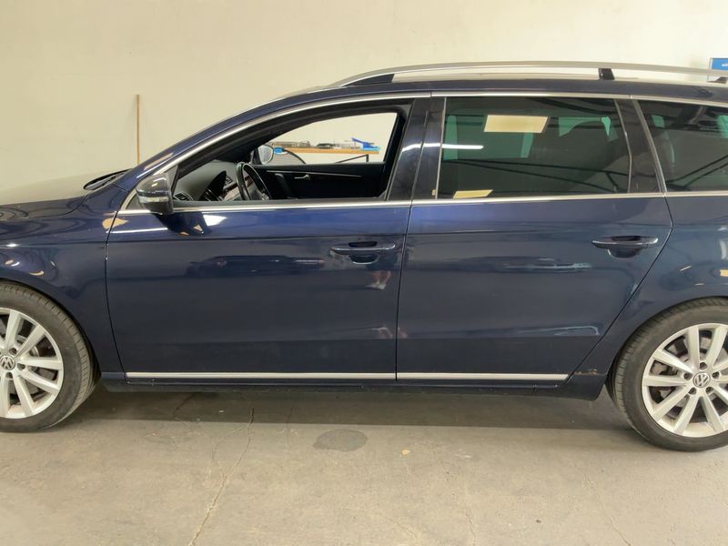 Volkswagen Passat 3.6 V6 FSI Highline 4Motion 2013 – снимка 4