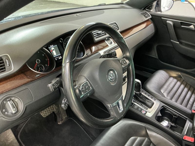 Volkswagen Passat 3.6 V6 FSI Highline 4Motion 2013 – снимка 39