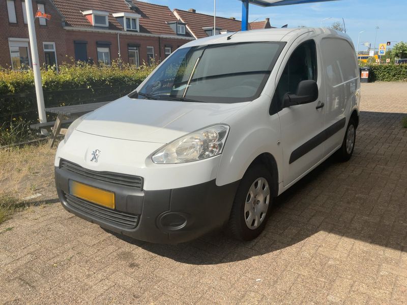 Peugeot Partner 1.6 HDi L1 2014 – снимка 2