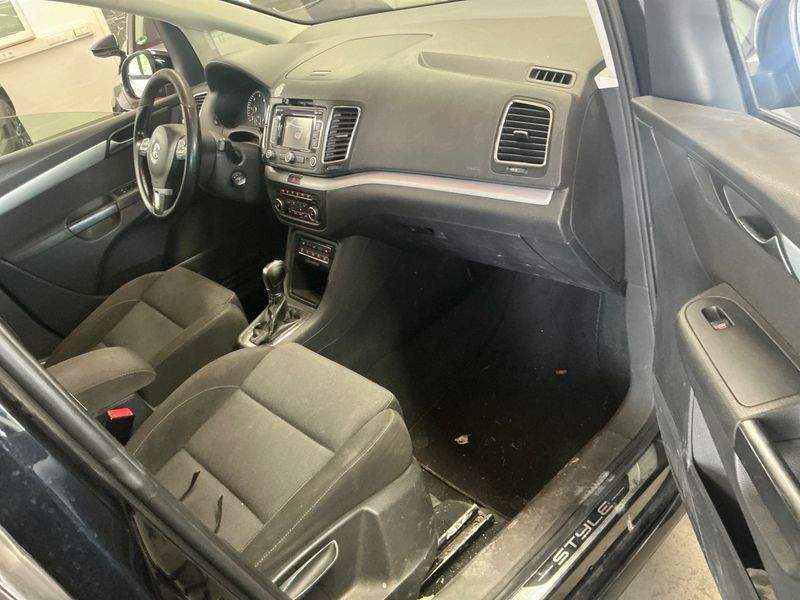 Volkswagen Sharan 2.0 TDI Style BlueMotion Tech 2012 – снимка 3