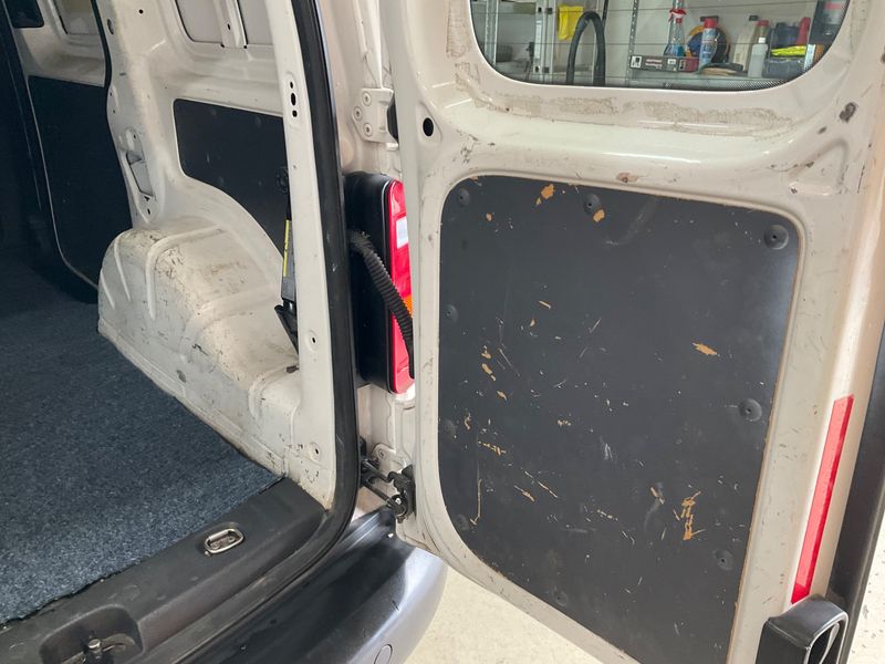 Volkswagen Caddy 1.6 TDI Kasten EcoProfi 2014 – снимка 28