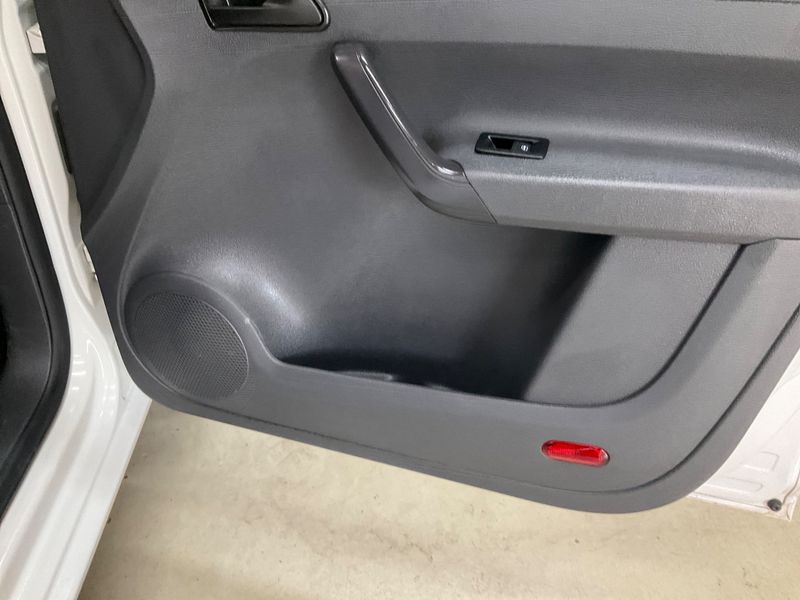 Volkswagen Caddy 1.6 TDI Kasten EcoProfi 2014 – снимка 24