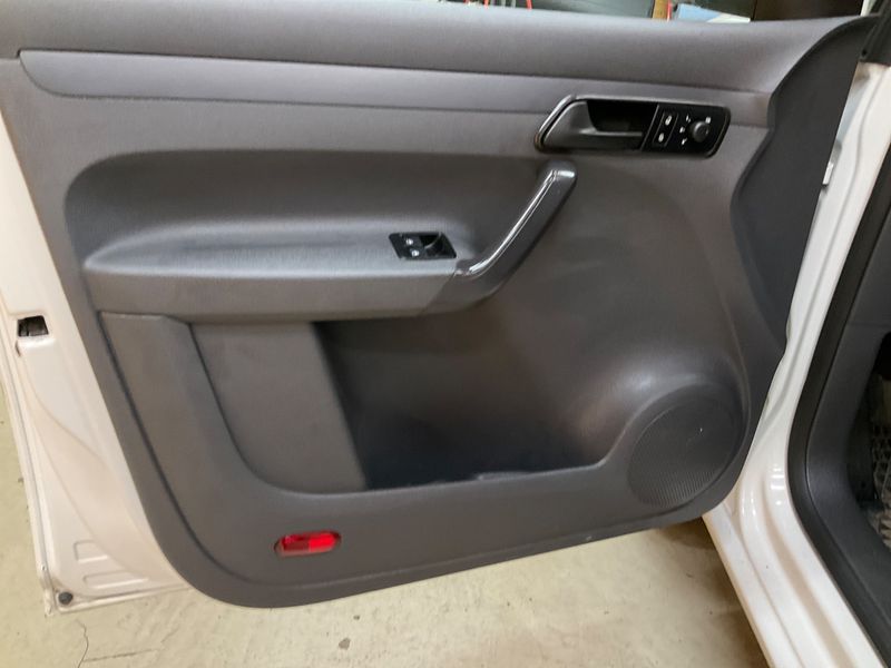Volkswagen Caddy 1.6 TDI Kasten EcoProfi 2014 – снимка 26