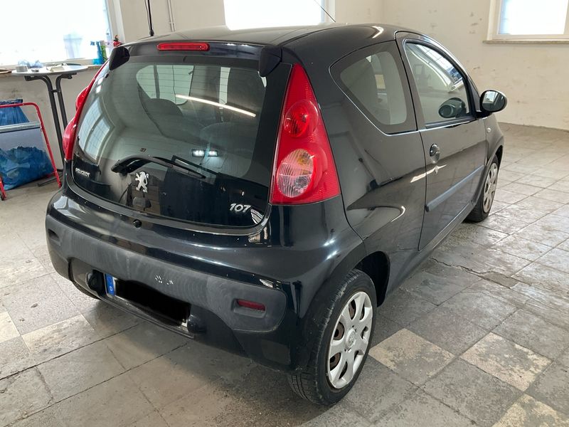 Peugeot 107 1.0 Filou 2009 – снимка 2