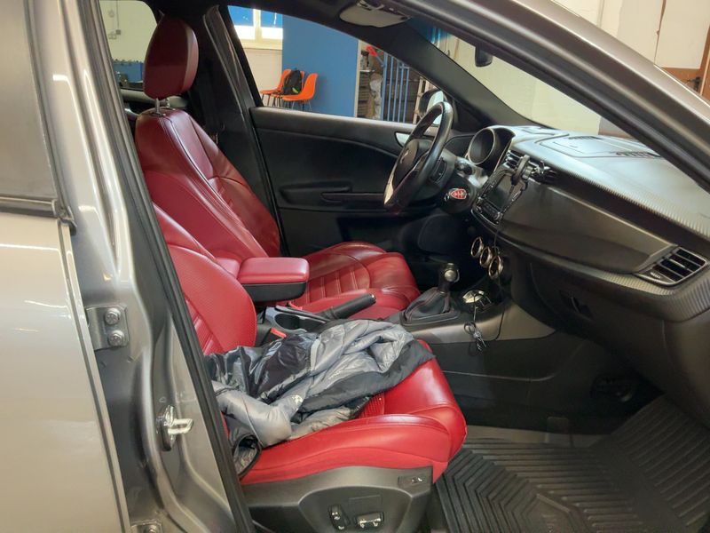 Alfa Romeo Giulietta 1.8 Turbo Veloce 2019 – снимка 16