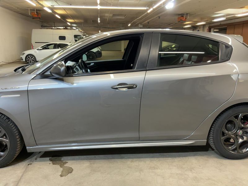 Alfa Romeo Giulietta 1.8 Turbo Veloce 2019 – снимка 4