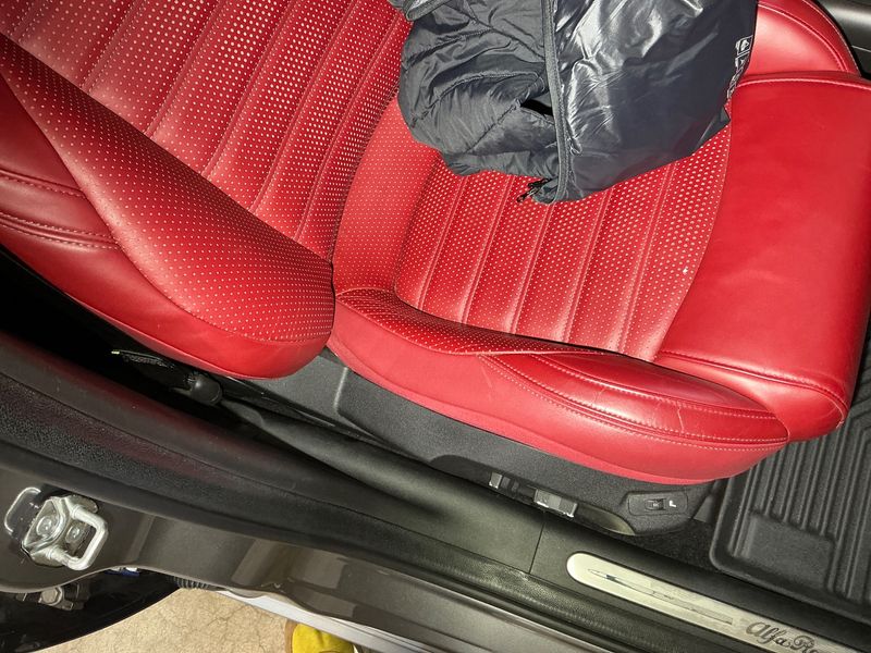 Alfa Romeo Giulietta 1.8 Turbo Veloce 2019 – снимка 28