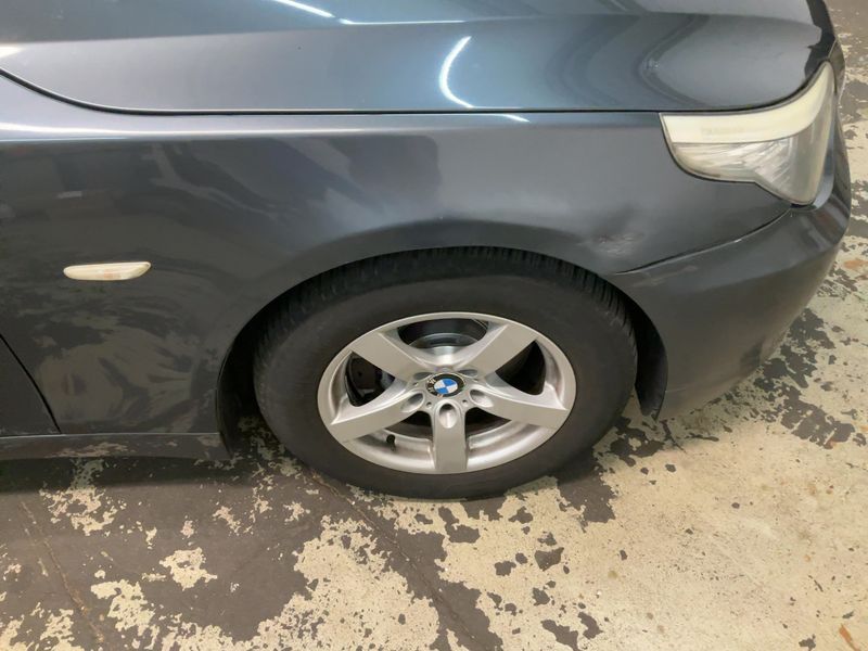 BMW 5er 523i 2009 – снимка 11