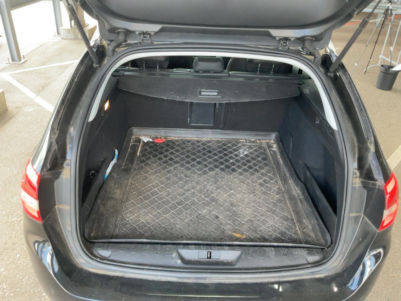 Peugeot 308 1.2 PureTech Allure Business 2019 – снимка 15