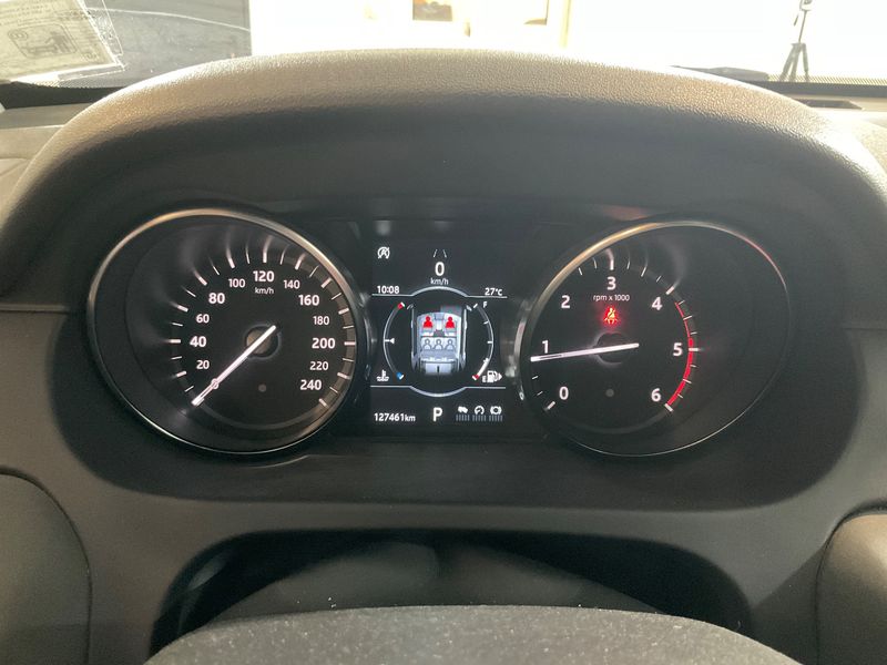 Land Rover Discovery Sport 2.0 Td4 SE AWD 2019 – снимка 18