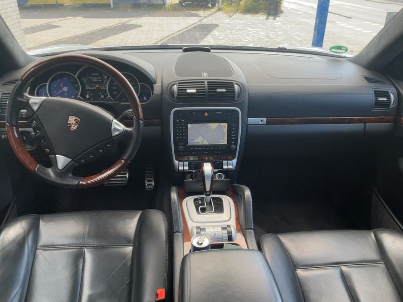 Porsche Cayenne Turbo 2007 – снимка 17