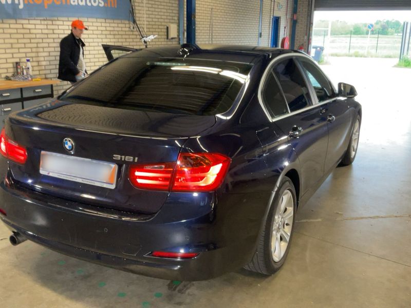 BMW 3er 316i 2014 – снимка 8