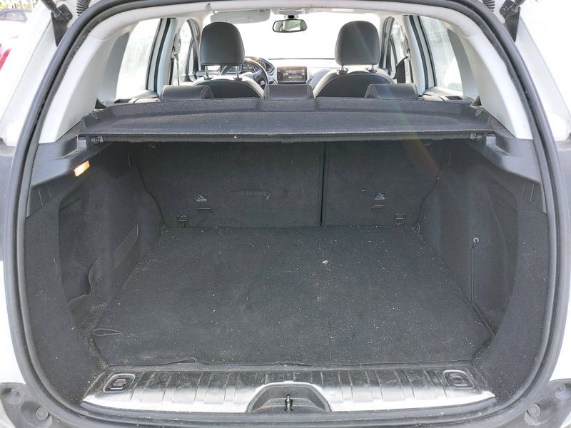 Peugeot 2008 1.2 PureTech Allure 2016 – снимка 9