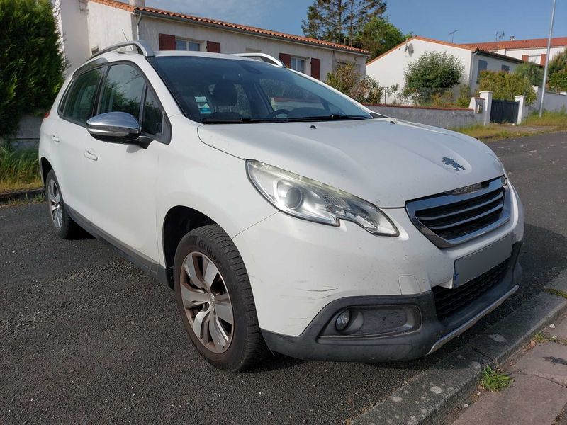 Peugeot 2008 1.2 PureTech Allure 2016 – снимка 6