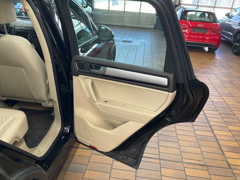 Volkswagen Touareg 3.0 V6 TDI Terrain Tech BlueMotion Tech 2017 – снимка 46