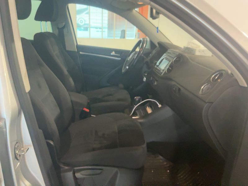 Volkswagen Tiguan 2.0 TDI Sport & Style 4Motion 2014 – снимка 16
