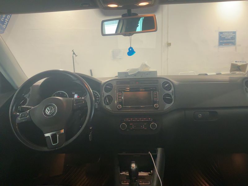 Volkswagen Tiguan 2.0 TDI Sport & Style 4Motion 2014 – снимка 17