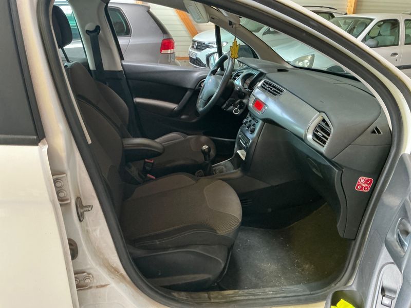 Citroen C3 1.6 Blue-HDi Confort 2015 – снимка 3