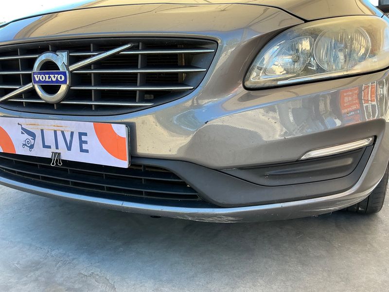 Volvo V60 2.0 D2 Momentum 2016 – снимка 46