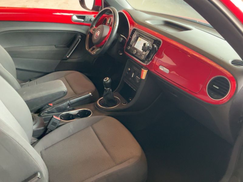 Volkswagen Beetle 1.6 TDI Fender Edition 2012 – снимка 16