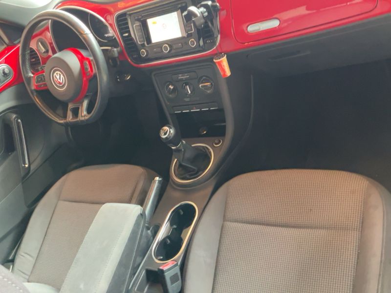 Volkswagen Beetle 1.6 TDI Fender Edition 2012 – снимка 17