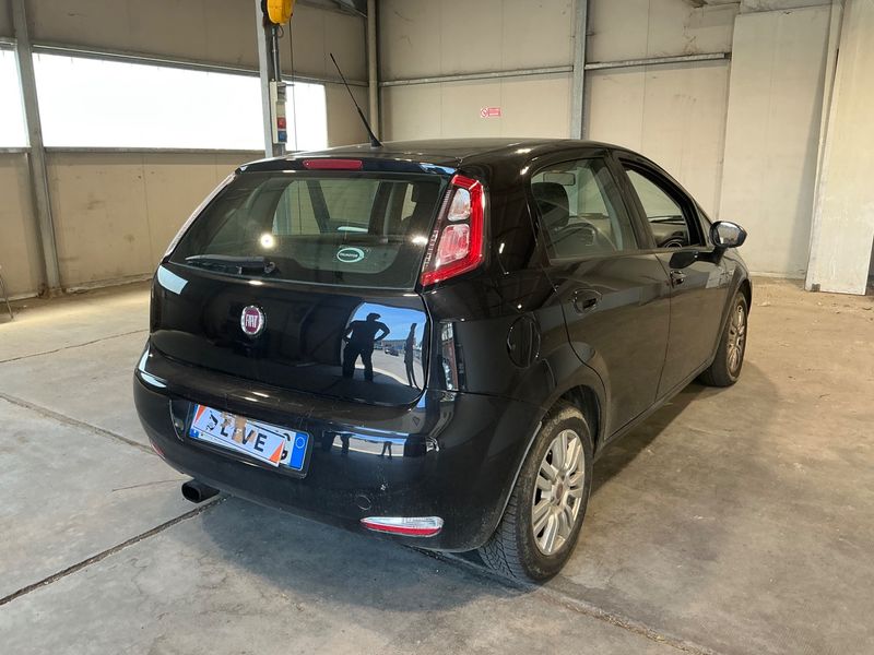 Fiat Punto 1.3 JTD Lounge 2015 – снимка 2