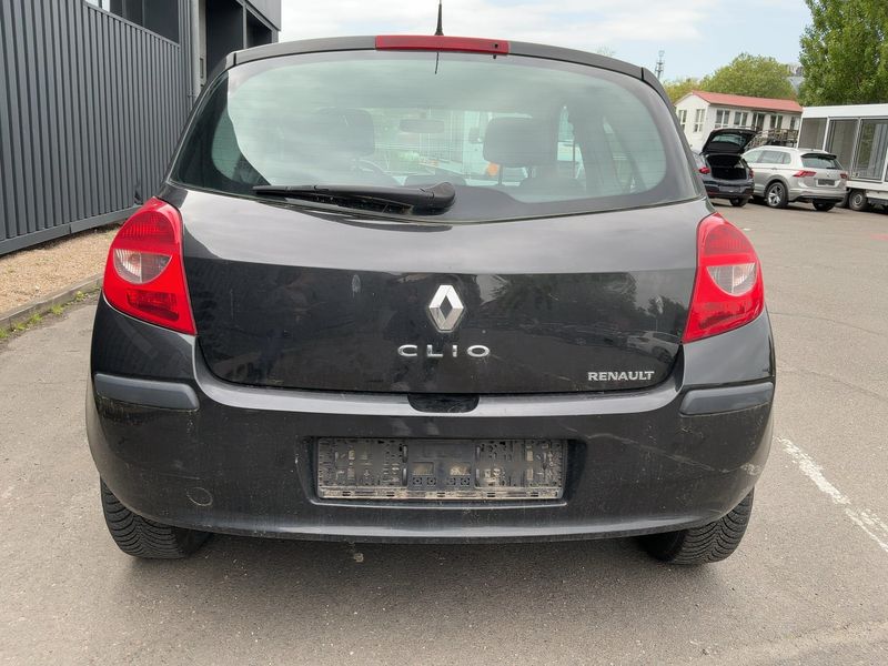 Renault Clio 1.2 Authentique 2006 – снимка 7