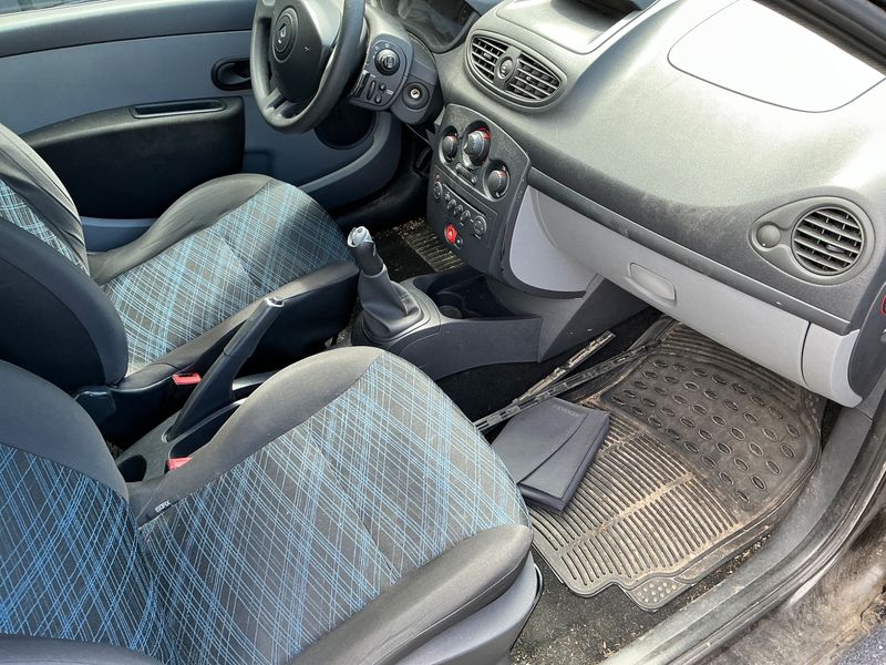 Renault Clio 1.2 Authentique 2006 – снимка 25