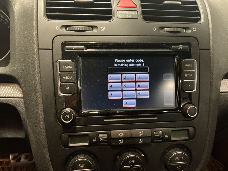 Volkswagen Golf V 3.2 V6 R32 2007 – снимка 30