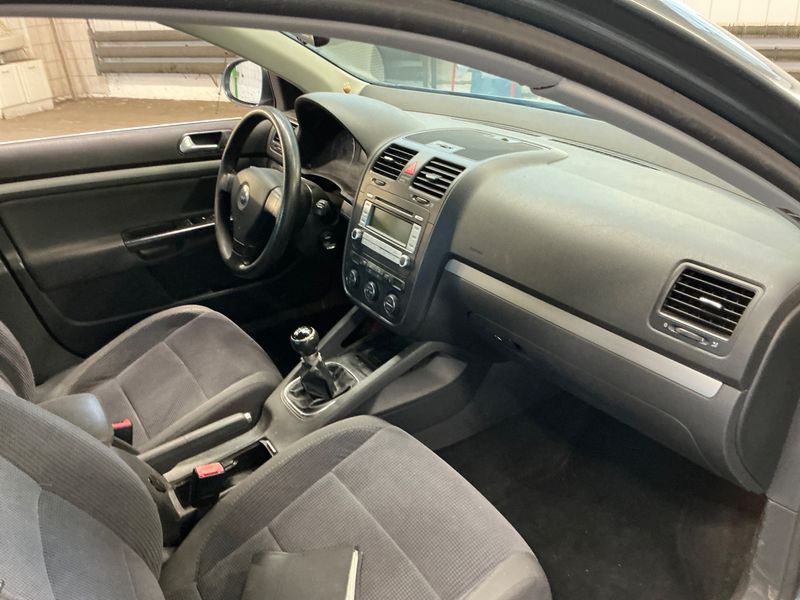 Volkswagen Jetta 1.9 TDI Comfortline 2006 – снимка 3