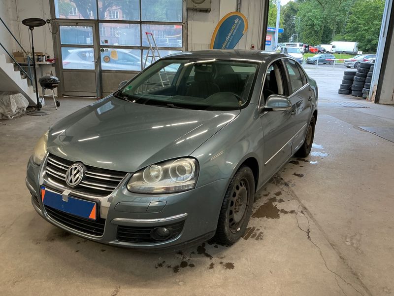 Volkswagen Jetta 1.9 TDI Comfortline 2006 – снимка 1