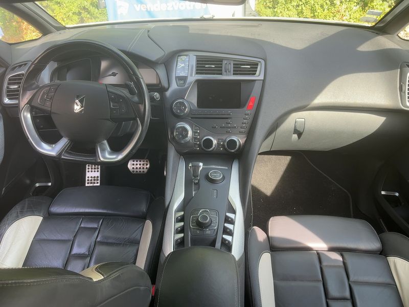 Citroen DS5 2.0 HDi Hybrid4 SportChic 2013 – снимка 17