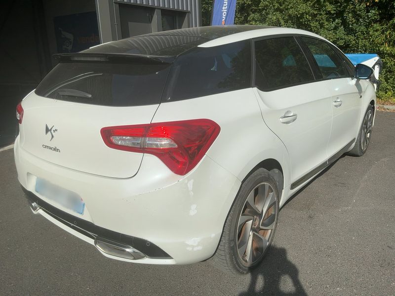 Citroen DS5 2.0 HDi Hybrid4 SportChic 2013 – снимка 8