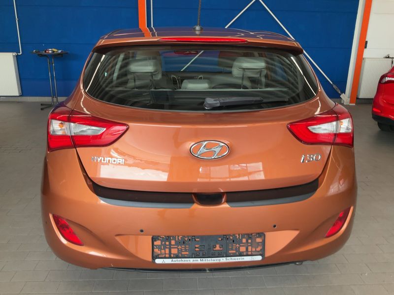 Hyundai i30 1.6 GDI Premium blue 2016 – снимка 7
