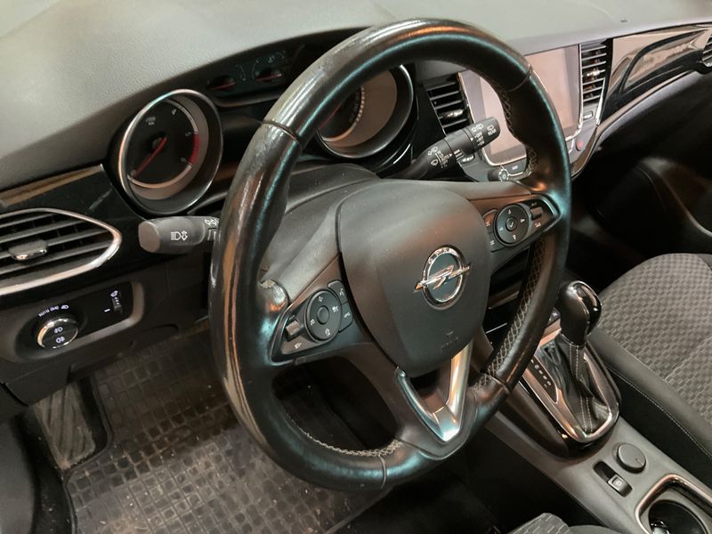 Opel Astra 1.6 CDTI DPF ON 2018 – снимка 32