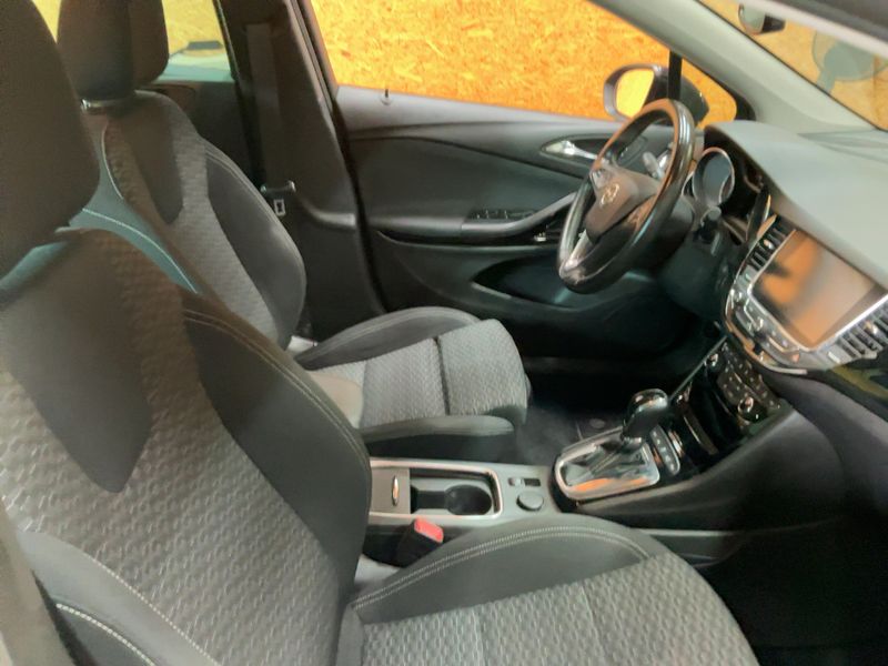 Opel Astra 1.6 CDTI DPF ON 2018 – снимка 17