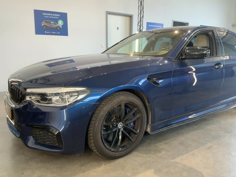 BMW 5er M550i xDrive 2018 – снимка 2