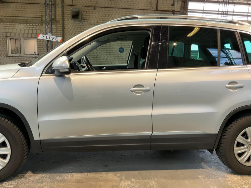 Volkswagen Tiguan 2.0 TDI Sport & Style BlueMotion Tech 2013 – снимка 4