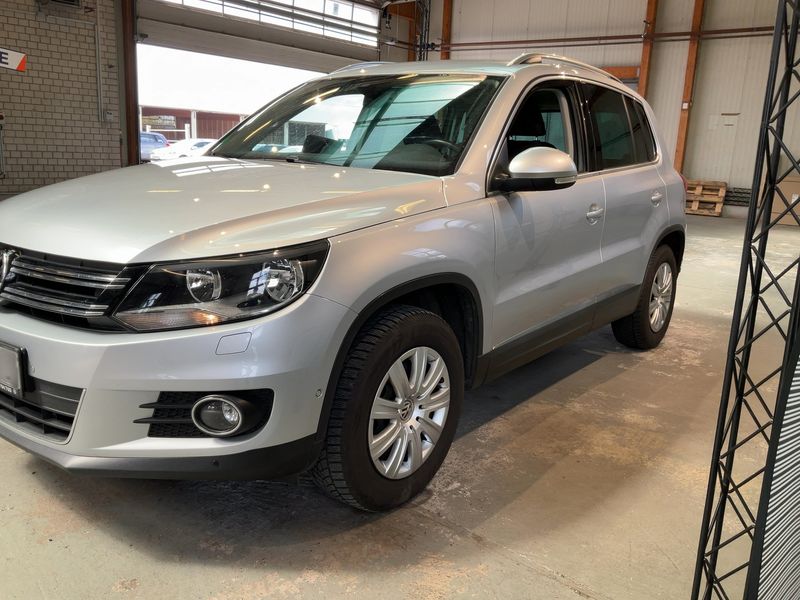 Volkswagen Tiguan 2.0 TDI Sport & Style BlueMotion Tech 2013 – снимка 2