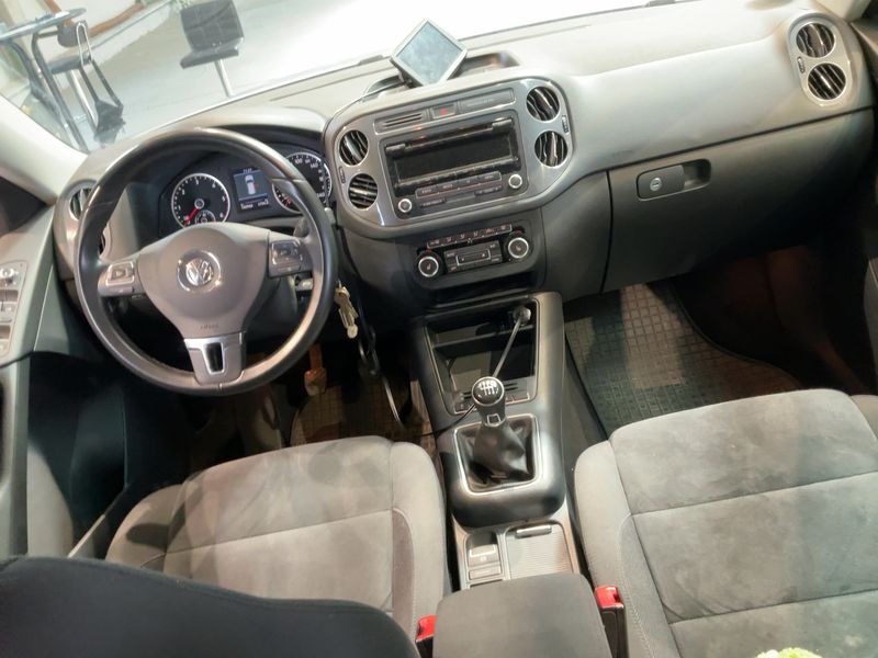 Volkswagen Tiguan 2.0 TDI Sport & Style BlueMotion Tech 2013 – снимка 18