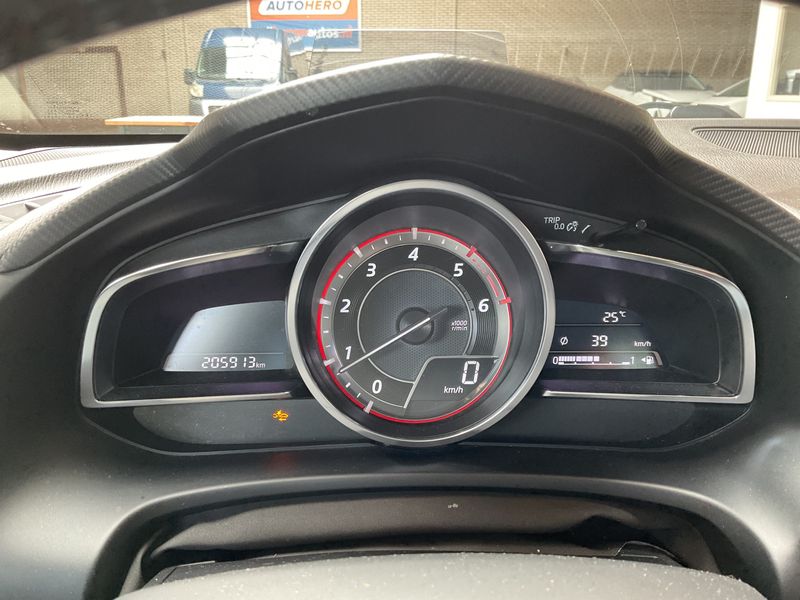 Mazda 3 2.2 Turbodiesel Attraction 2015 – снимка 18