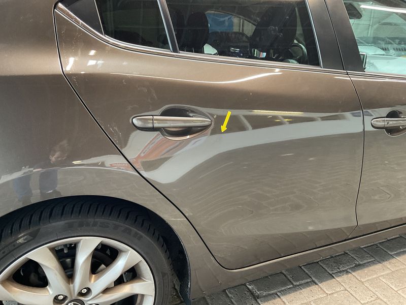 Mazda 3 2.2 Turbodiesel Attraction 2015 – снимка 21