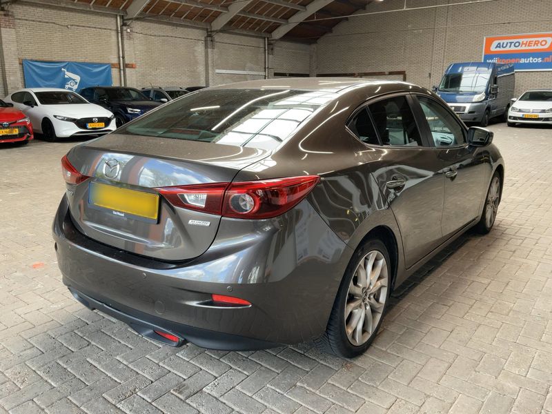 Mazda 3 2.2 Turbodiesel Attraction 2015 – снимка 8