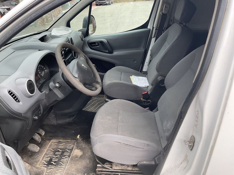 Peugeot Partner 1.6 HDi L1 2010 – снимка 3
