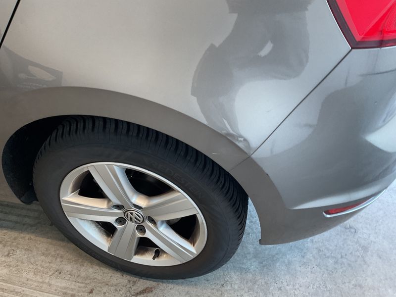 Volkswagen Golf VII Sportsvan 1.2 TSI Comfortline BlueMotion Tech 2014 – снимка 25
