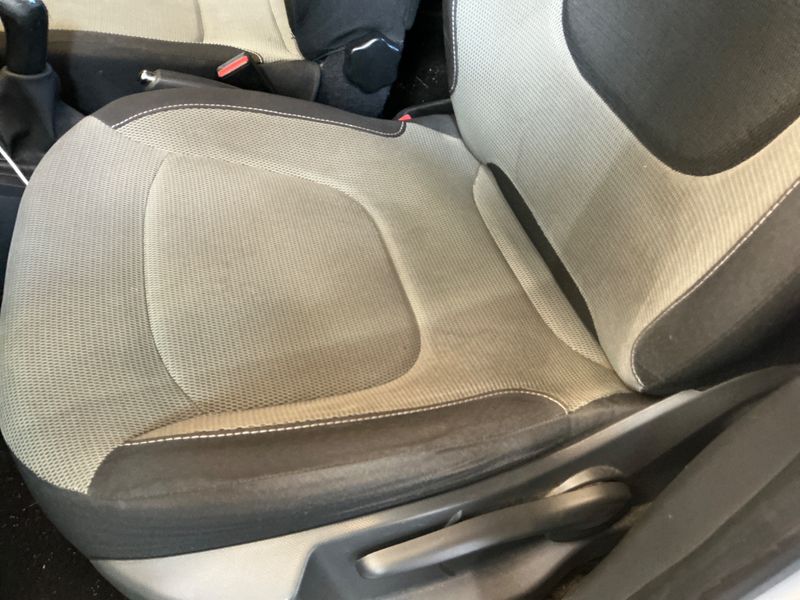 Renault Captur 1.5 dCi Energy Zen 2015 – снимка 22