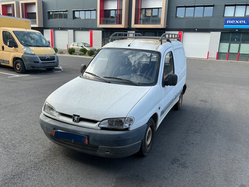 Peugeot Partner 1.8 Diesel PARTNER 190C 1997 – снимка 1