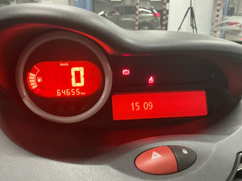 Renault Twingo 1.2 YAHOO! 2011 – снимка 18