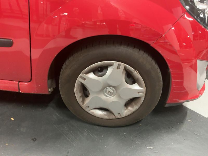 Renault Twingo 1.2 YAHOO! 2011 – снимка 11