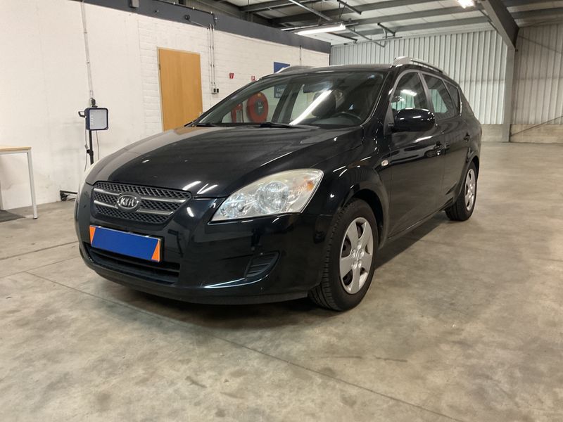 Kia cee'd 1.4 Spirit 2010 – снимка 1